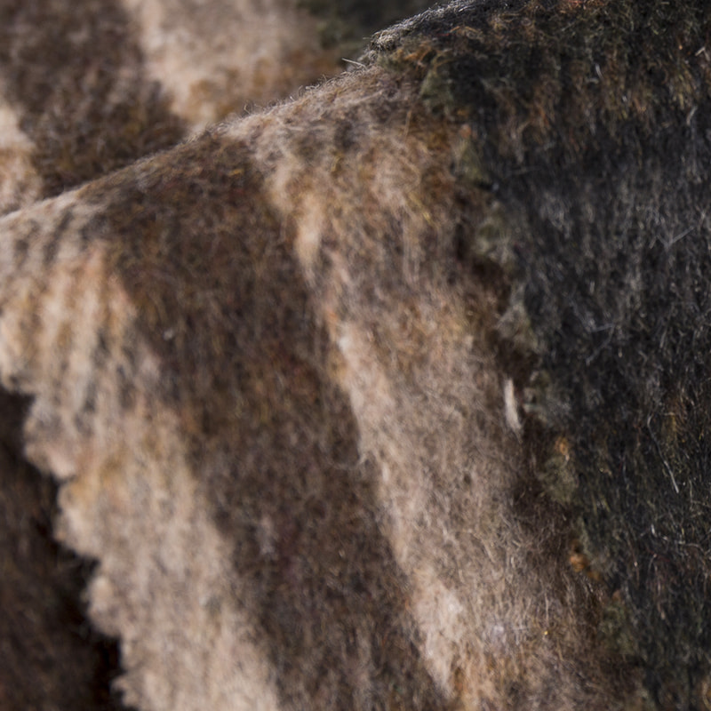 Yün Dokuma Jakarlı Kareli Ekose Tüvit Kumaş 2394